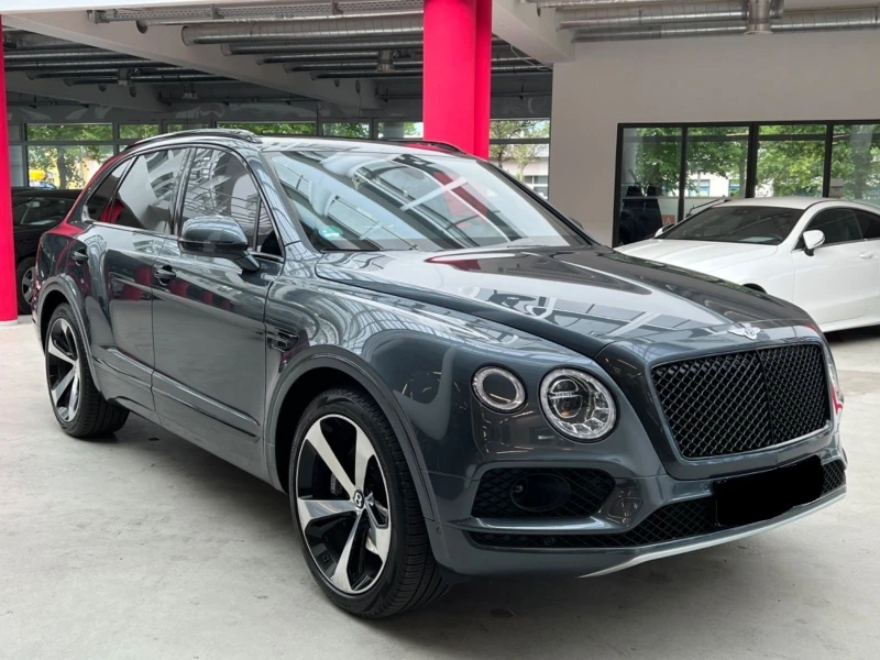 Bentley Bentayga 4.0 V8 Mulliner*22&#34;*Massage*Tour*City, снимка 2 - Автомобили и джипове - 47451570