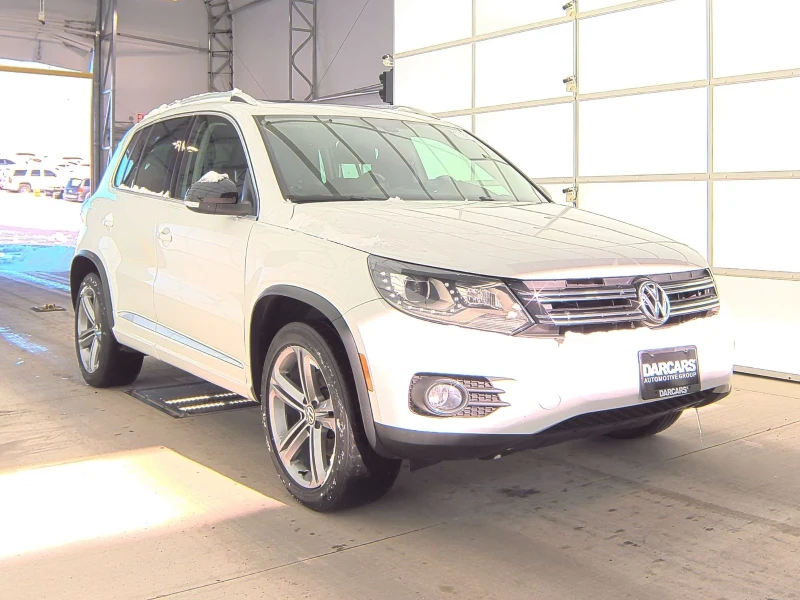 VW Tiguan, снимка 4 - Автомобили и джипове - 48726098