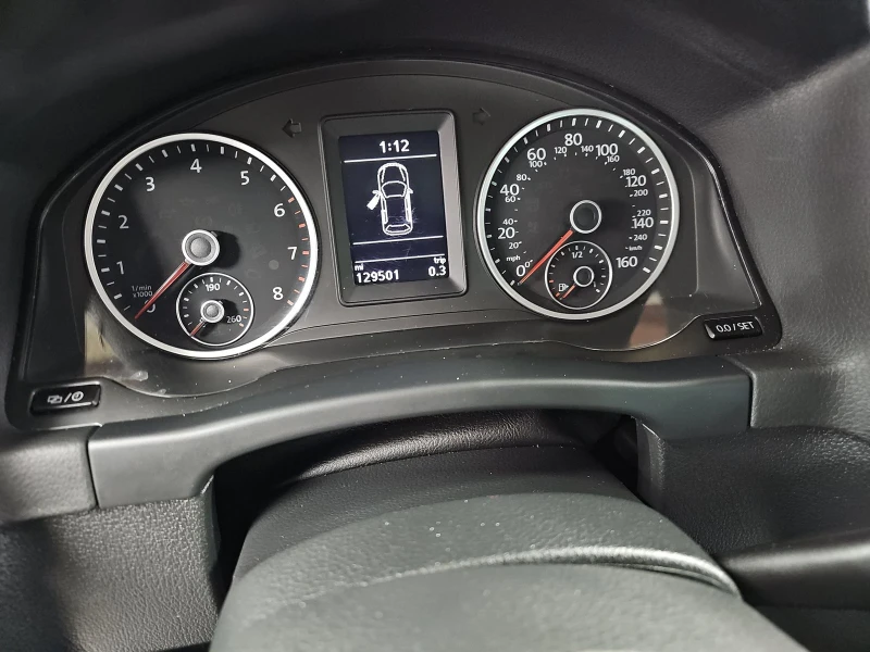 VW Tiguan, снимка 13 - Автомобили и джипове - 48726098