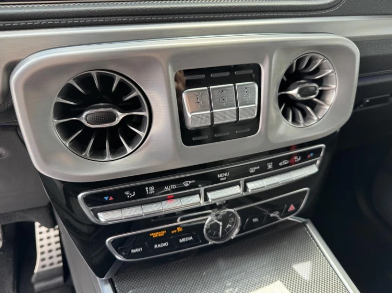 Mercedes-Benz G 350 4MATIC , снимка 8 - Автомобили и джипове - 52558529