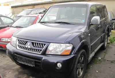 Mitsubishi Pajero 40 броя на части, снимка 1 - Автомобили и джипове - 34281507