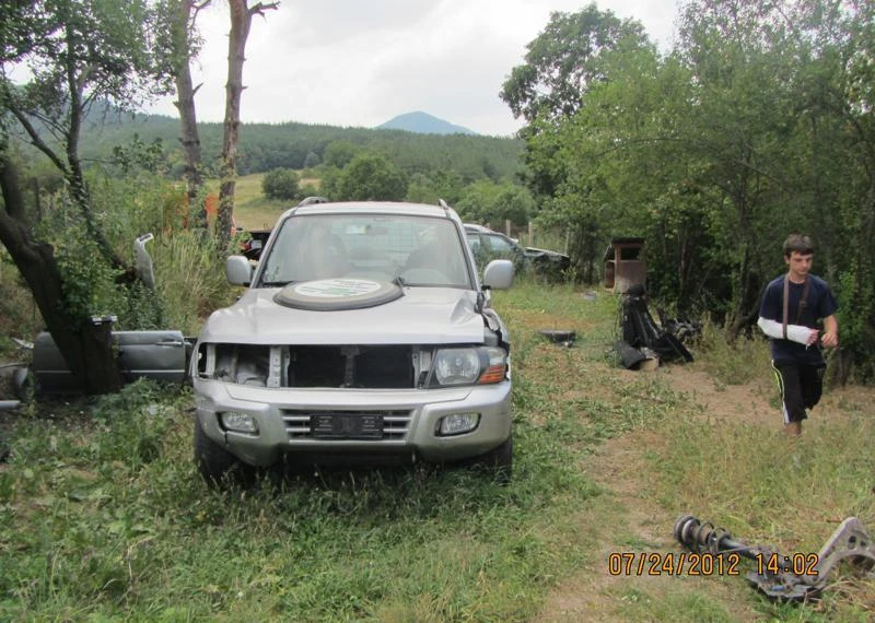 Mitsubishi Pajero 40 броя на части, снимка 12 - Автомобили и джипове - 34281507