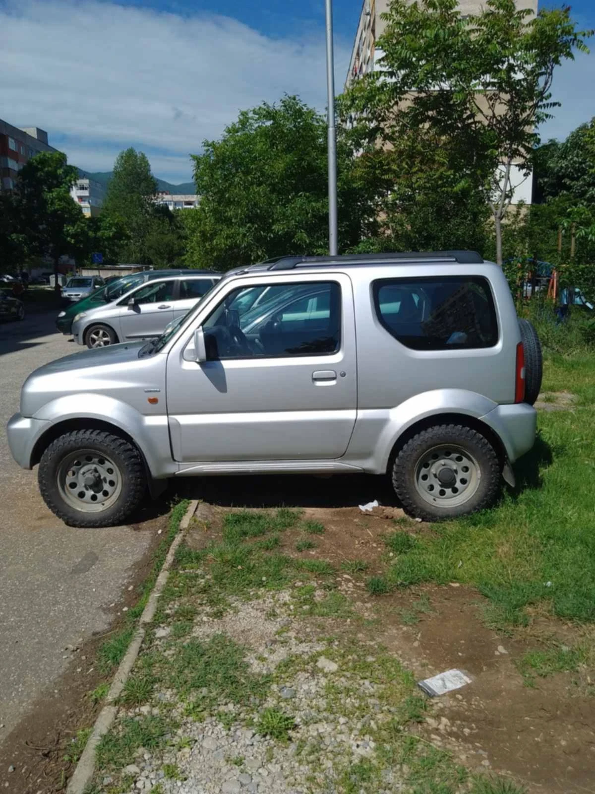 Suzuki Jimny  - изображение 8