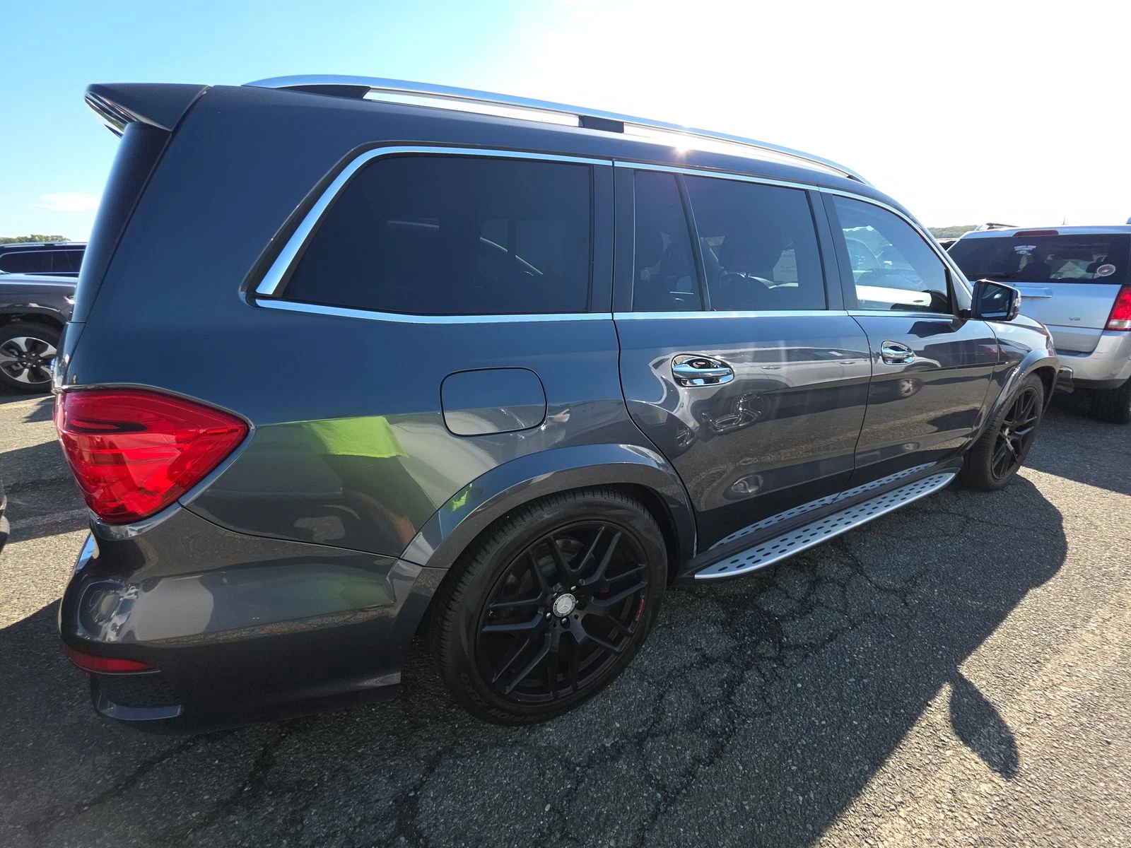 Mercedes-Benz GL 500 AMG* PACK* HARMON* KARDON* ПОДГРЕВ* ОБДУХВАНЕ* МАС - изображение 2