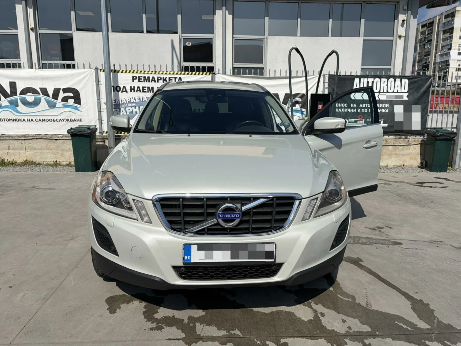 Volvo XC60 D5, снимка 2 - Автомобили и джипове - 53993591