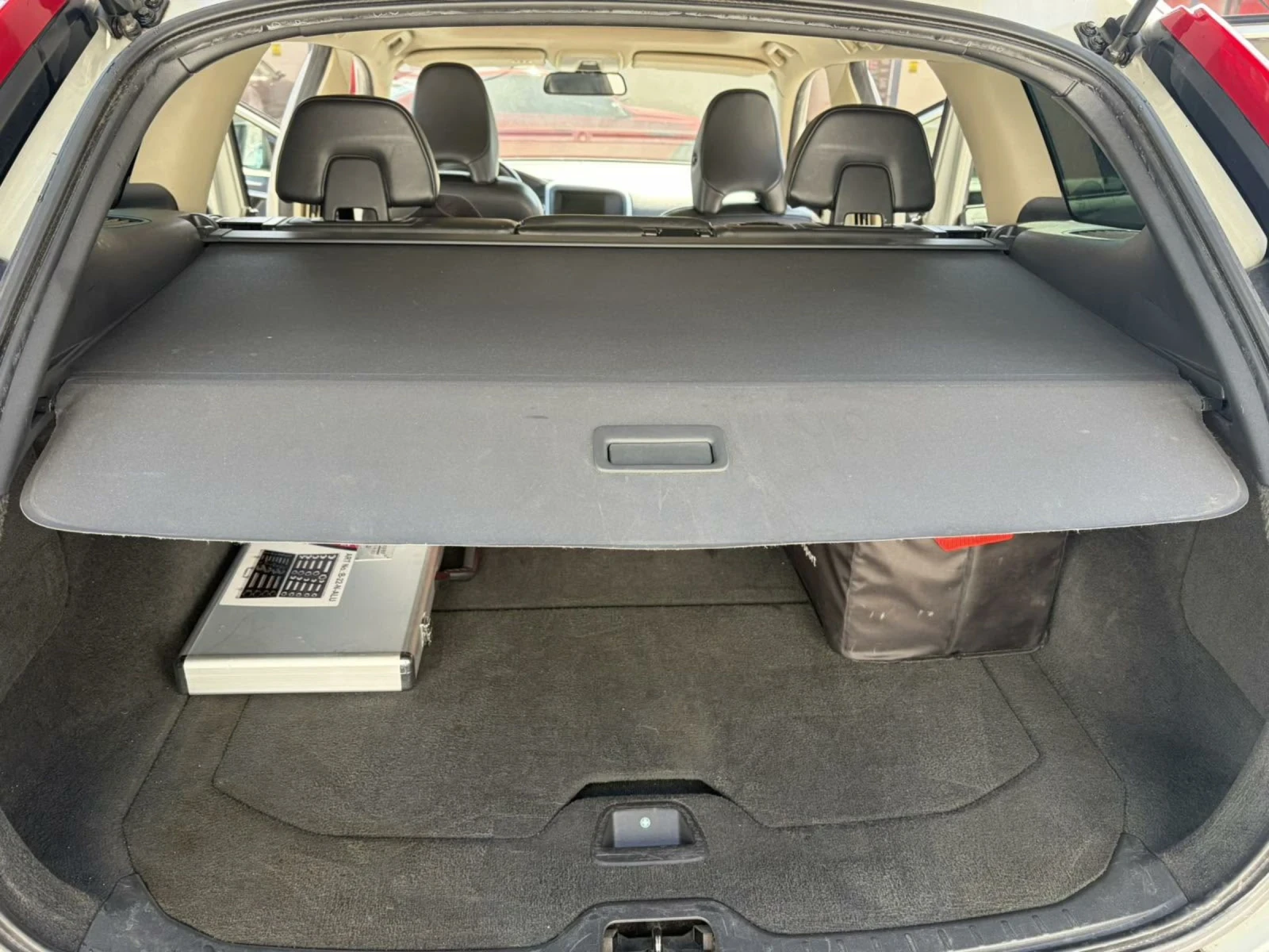 Volvo XC60 D5, снимка 3 - Автомобили и джипове - 53993591