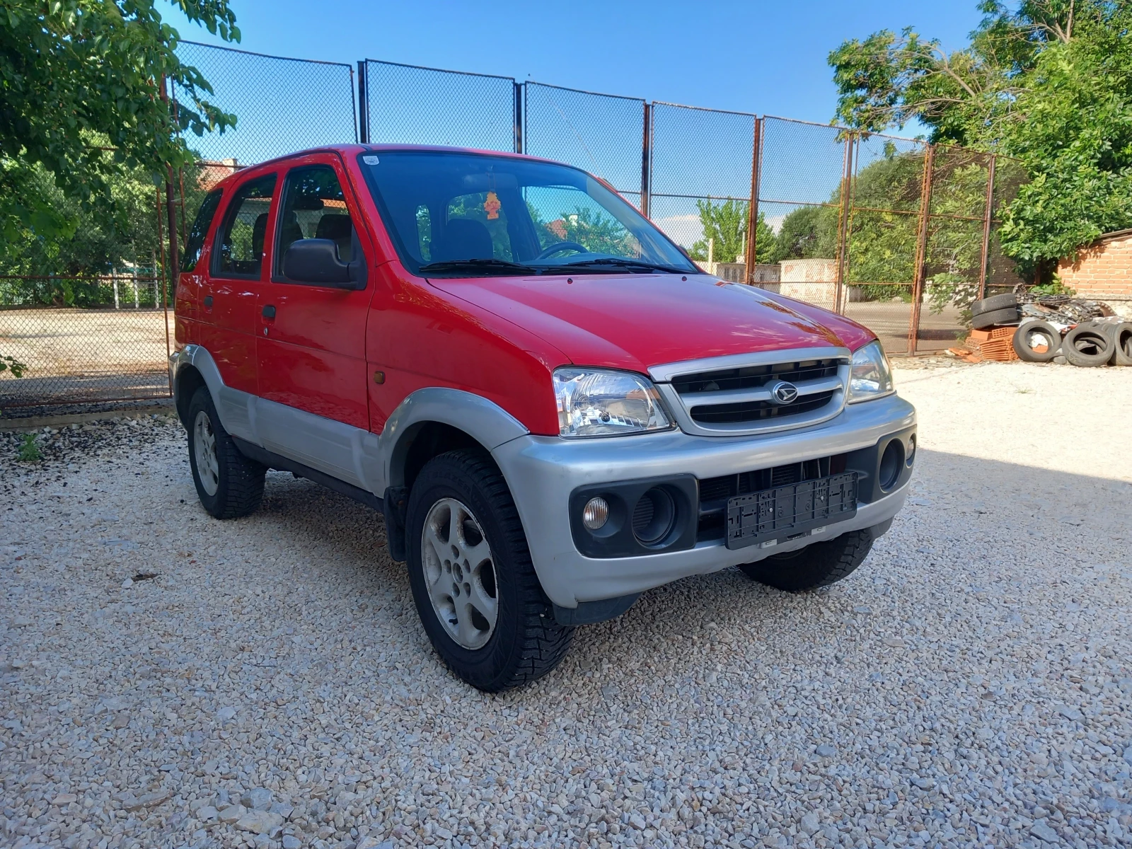 Daihatsu Terios 1.3i Автоматик AC, снимка 7 - Автомобили и джипове - 54917439