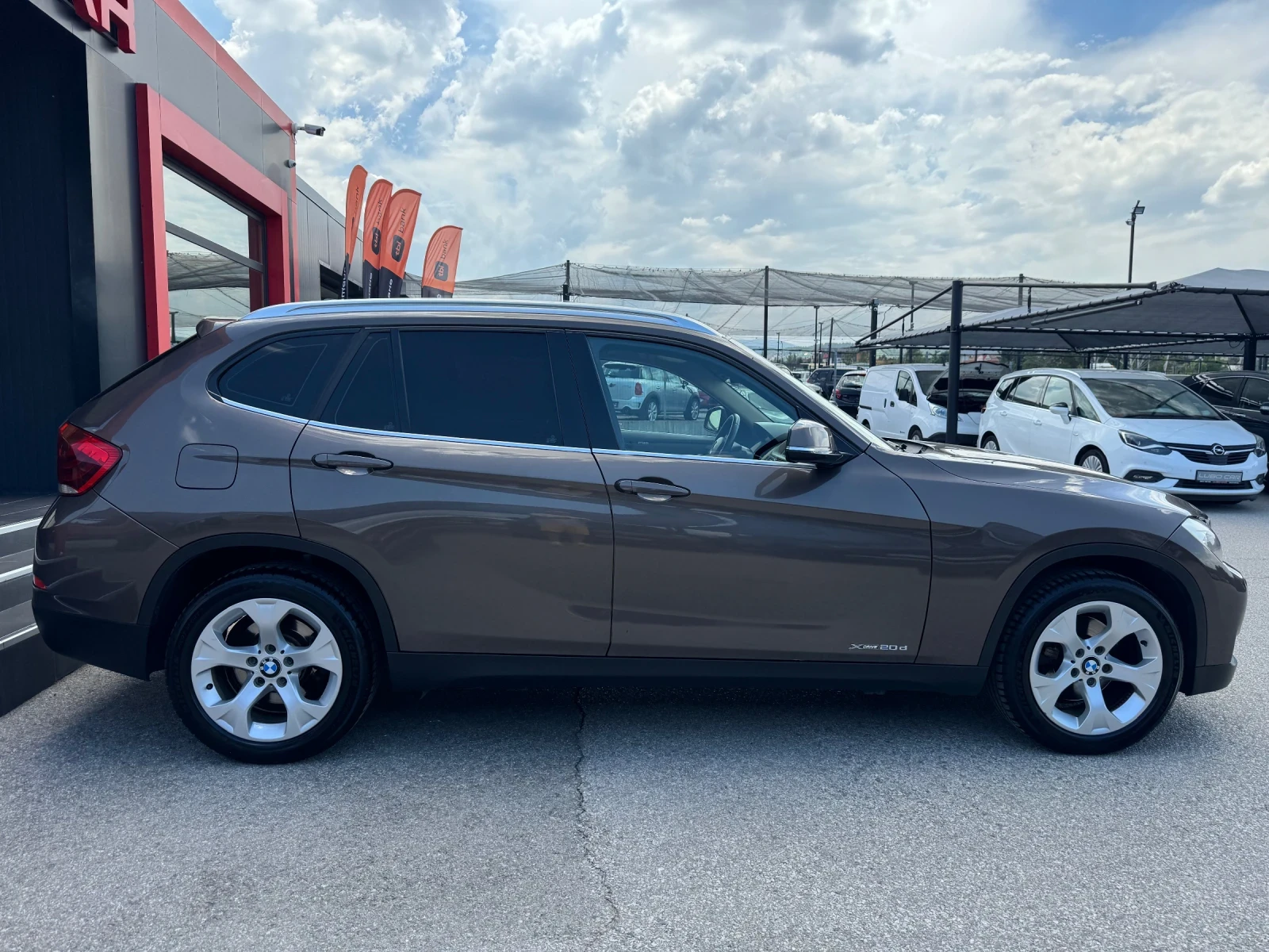BMW X1 2.0D-FACELIFT-PANORAMA-AUT-КОЖА, снимка 6 - Автомобили и джипове - 55101607