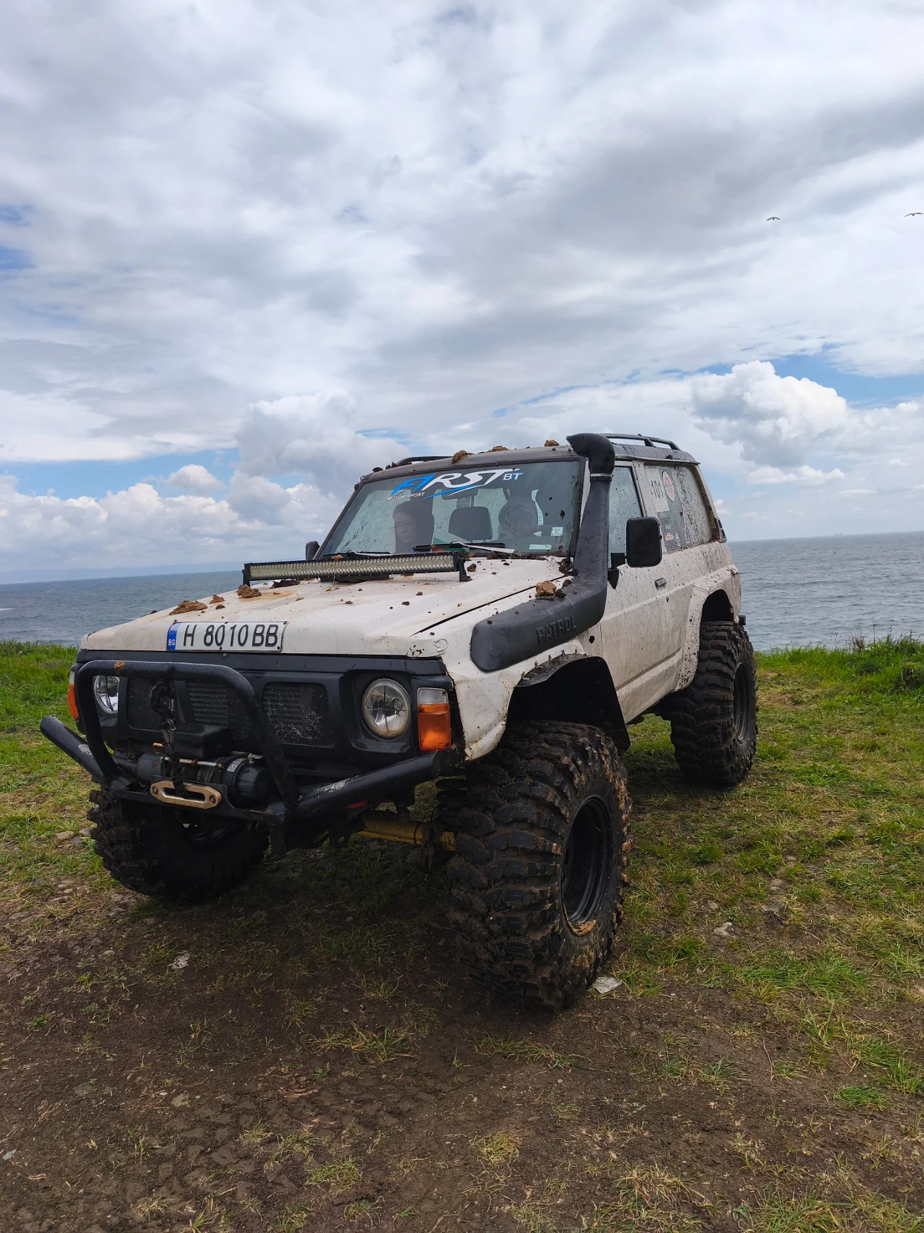 Nissan Patrol, снимка 7 - Автомобили и джипове - 55250155