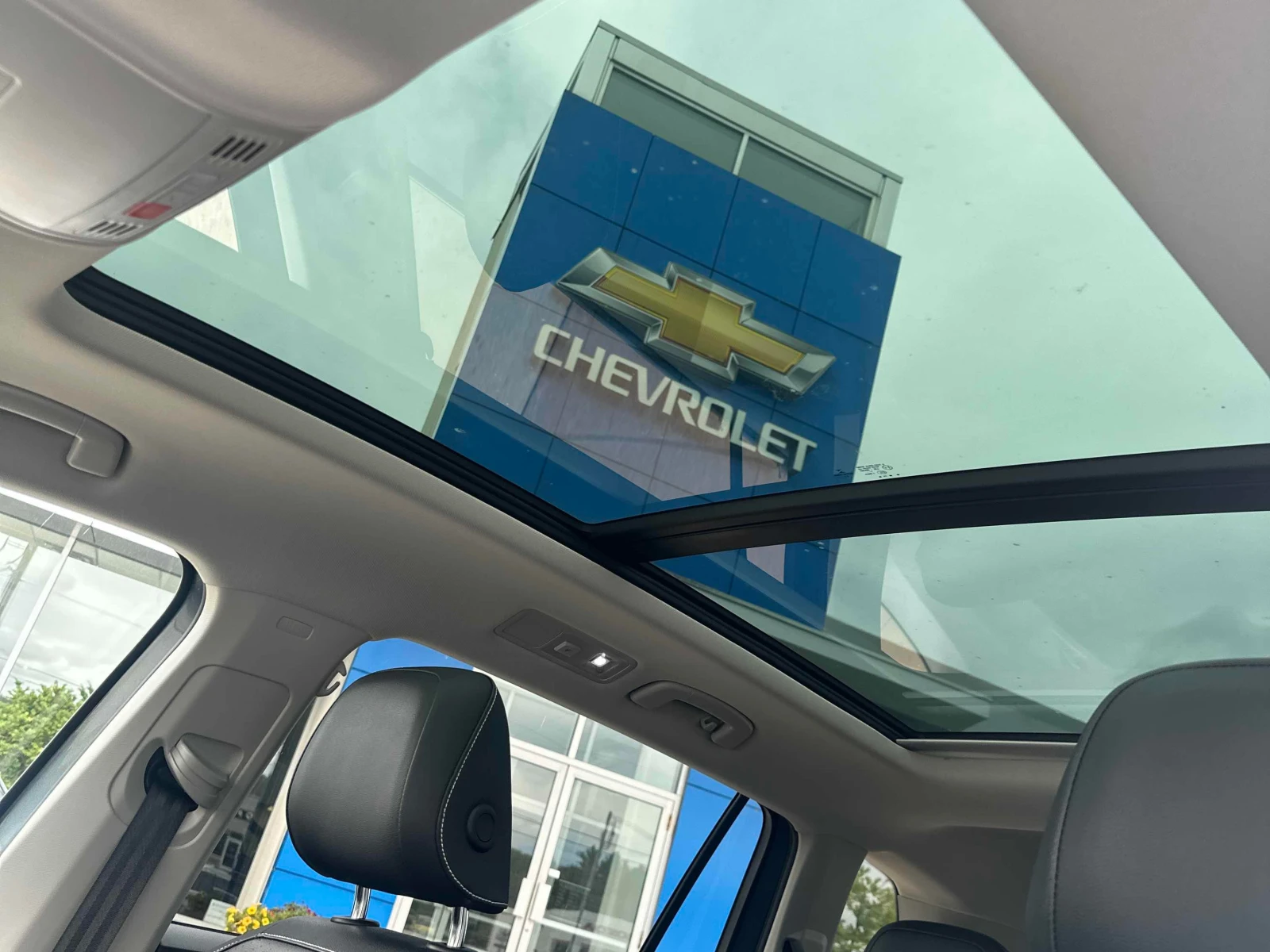 VW Tiguan * Comfortline * CARFAX * БЕЗ ПЪРВОНАЧАЛНА ВНОСКА, снимка 10 - Автомобили и джипове - 56029258