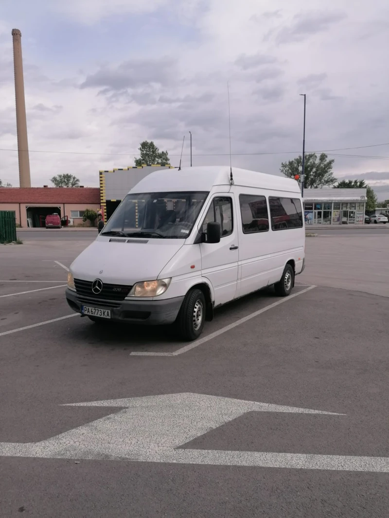 Mercedes-Benz Sprinter 208 пътнически , снимка 9 - Бусове и автобуси - 48464352