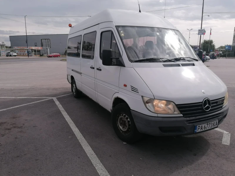 Mercedes-Benz Sprinter 208 пътнически , снимка 2 - Бусове и автобуси - 48464352