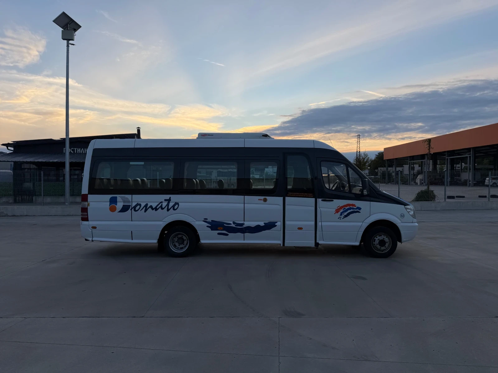 Mercedes-Benz Sprinter 516 Нов внос!!, клима , 22 местен!!, снимка 3 - Бусове и автобуси - 56087639