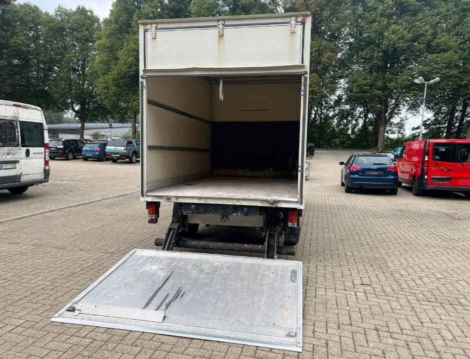 VW Crafter, снимка 7 - Бусове и автобуси - 56732909