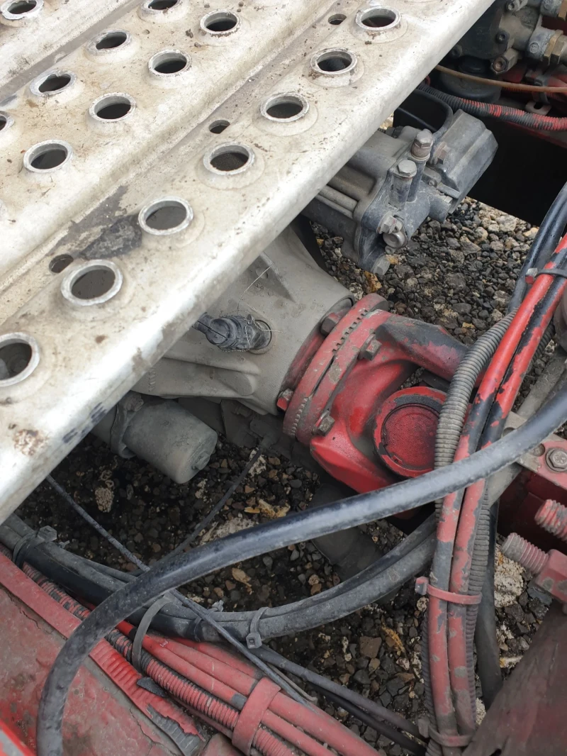 Volvo F12 420, снимка 2 - Камиони - 52822197