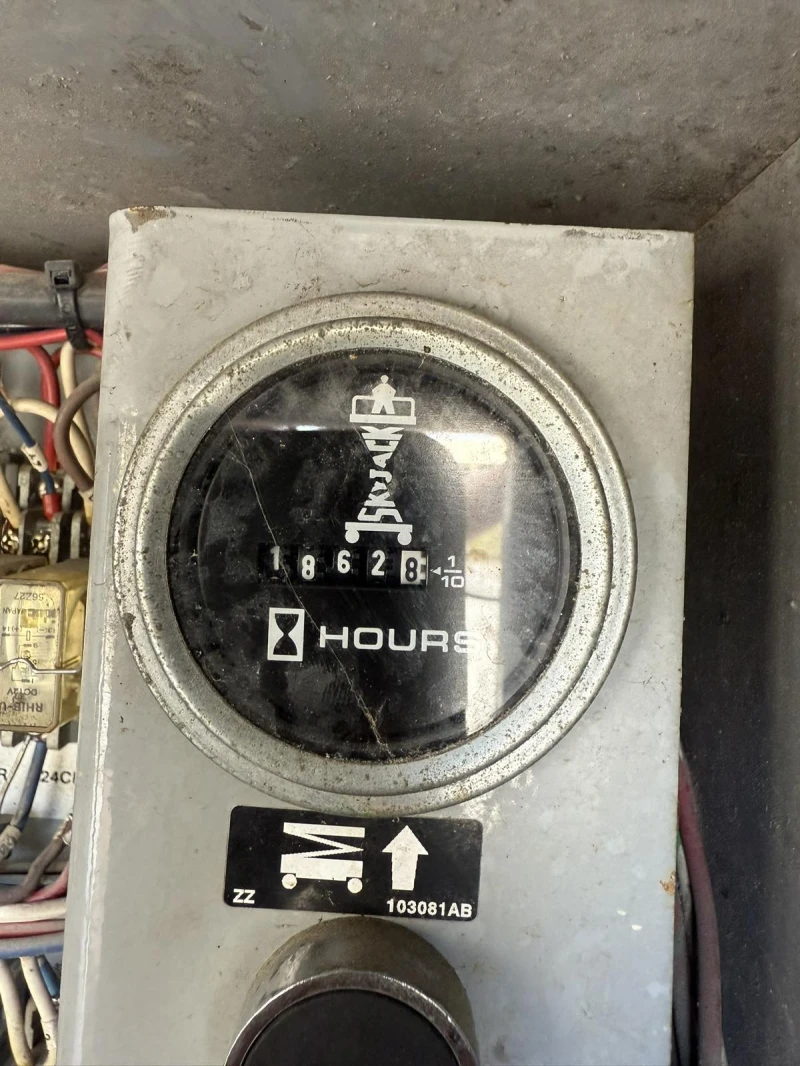 Автовишка Друга марка Ножична Skyjack SJ9250, снимка 13 - Индустриална техника - 51104711