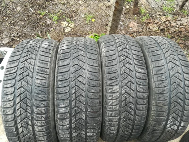 Гуми Зимни 205/55R17, снимка 7 - Гуми и джанти - 20433256