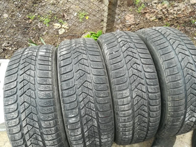 Гуми Зимни 205/55R17, снимка 9 - Гуми и джанти - 20433256