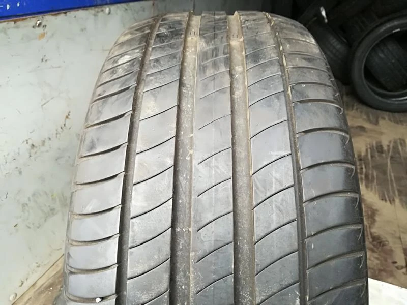 Гуми Летни 235/45R18, снимка 1 - Гуми и джанти - 20890649