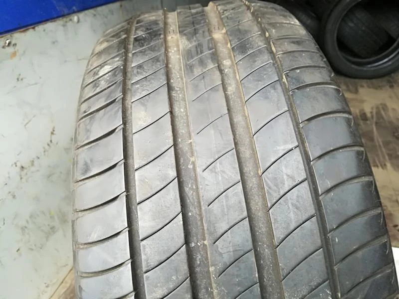 Гуми Летни 235/45R18, снимка 2 - Гуми и джанти - 20890649