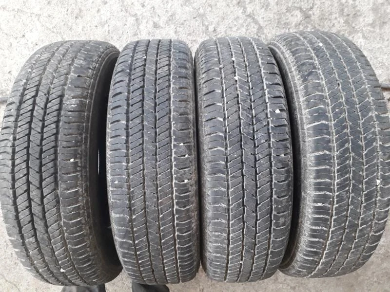 Гуми Летни 205/70R15, снимка 1 - Гуми и джанти - 25407216