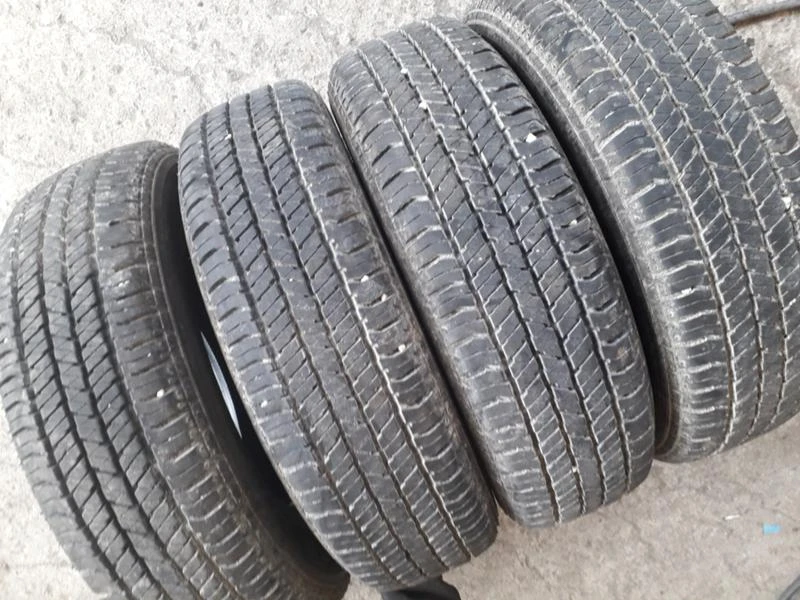 Гуми Летни 205/70R15, снимка 2 - Гуми и джанти - 25407216