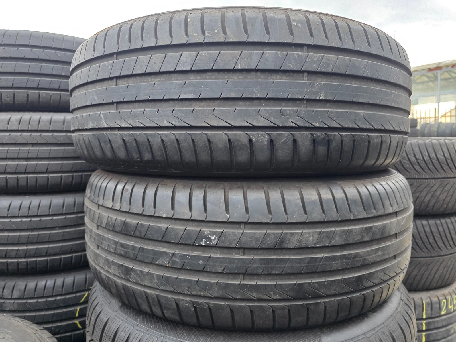 Гуми Летни 235/55R18, снимка 4 - Гуми и джанти - 54173699