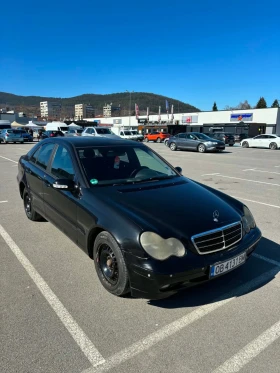 Mercedes-Benz 200, снимка 14