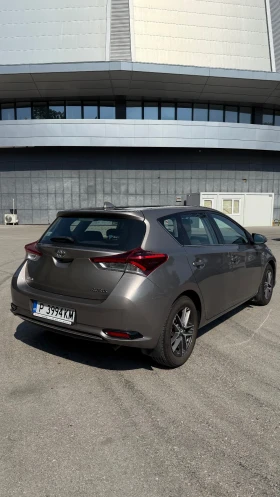 Toyota Auris, снимка 3