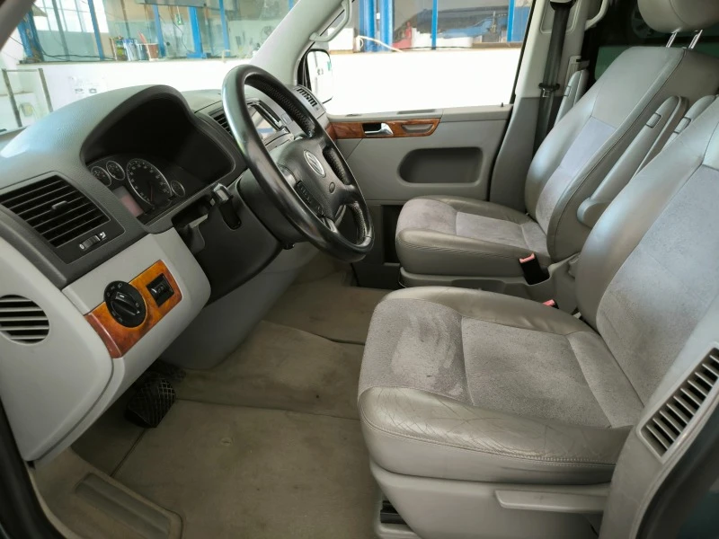 VW Multivan 2.5tdi, снимка 10 - Автомобили и джипове - 46272221