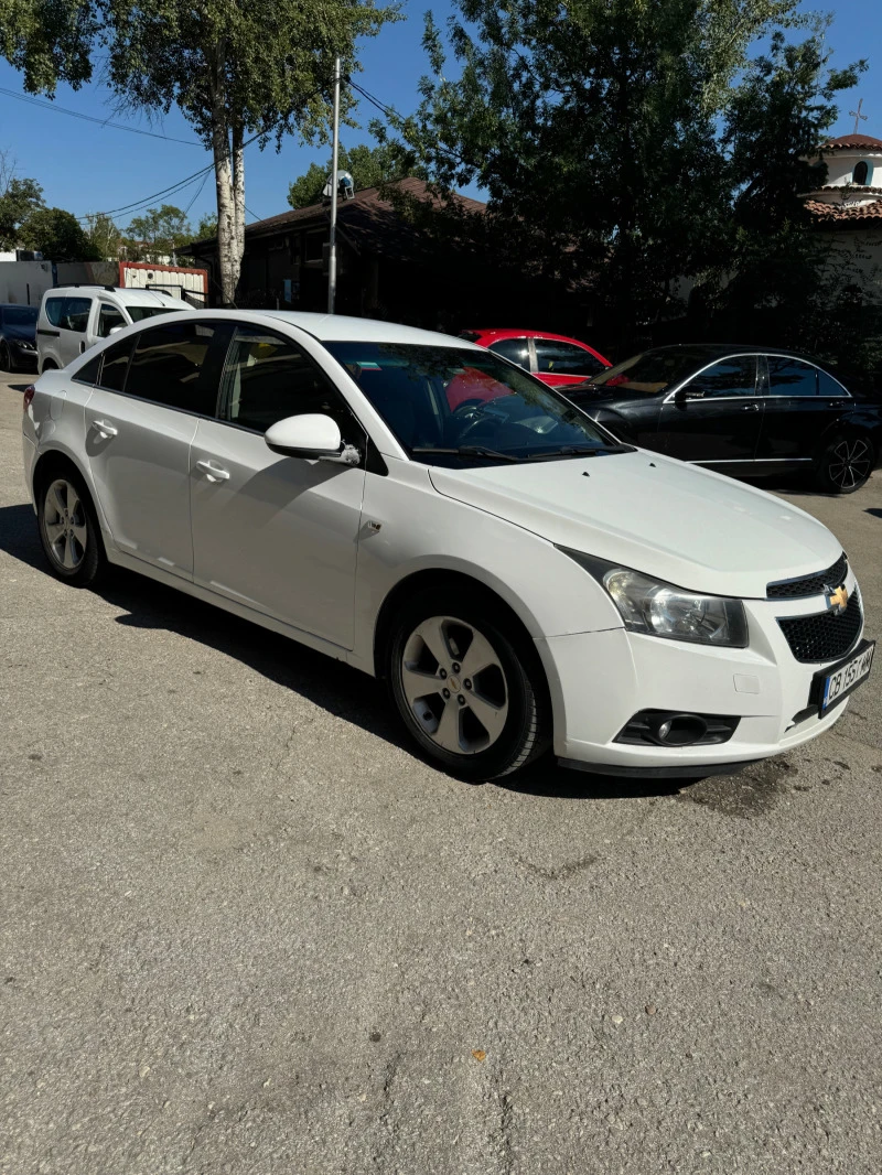 Chevrolet Cruze, снимка 3 - Автомобили и джипове - 47633363