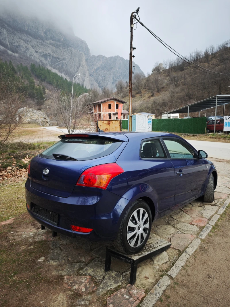 Kia Pro ceed 1.4I  , снимка 4 - Автомобили и джипове - 48953879