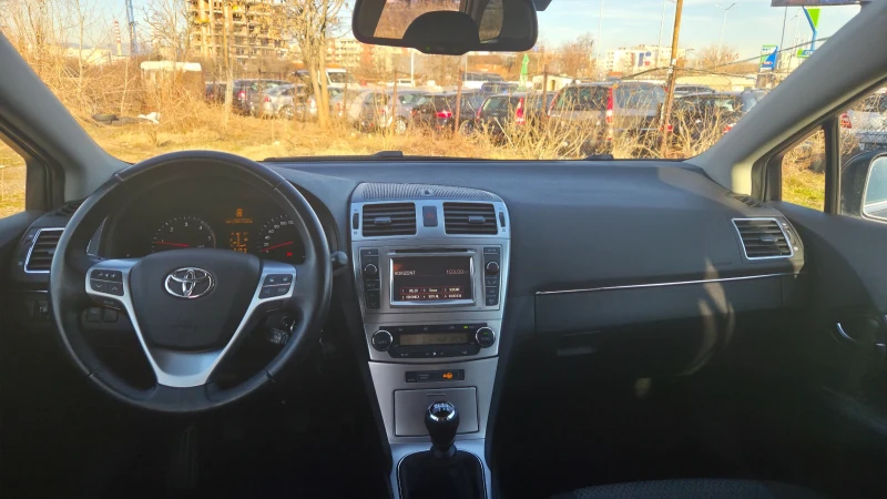 Toyota Avensis 2.0 D4-D FACELIFT, снимка 10 - Автомобили и джипове - 49392882