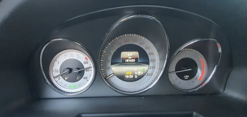 Mercedes-Benz GLK 2.2CDI 4matic AMG Avantgarde, снимка 11 - Автомобили и джипове - 52455179