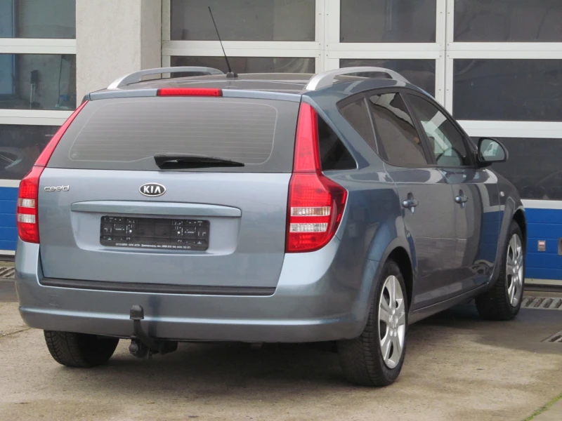 Kia Ceed 1.6i-CVVT/MOTION/ПОДХОДЯЩ ЗА ГАЗИФИЦИРАНЕ, снимка 4 - Автомобили и джипове - 52857219