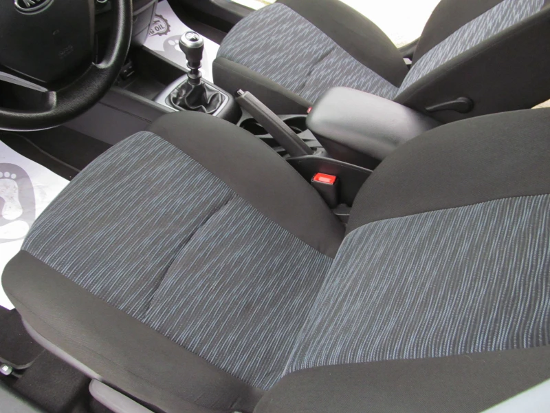 Kia Ceed 1.6i-CVVT/MOTION/ПОДХОДЯЩ ЗА ГАЗИФИЦИРАНЕ, снимка 13 - Автомобили и джипове - 52857219