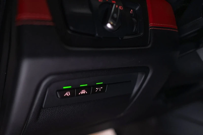 BMW M4 CABRIO CARBON РЯДКА КОЖА H&K ЛИЗИНГ 100%, снимка 12 - Автомобили и джипове - 53004620