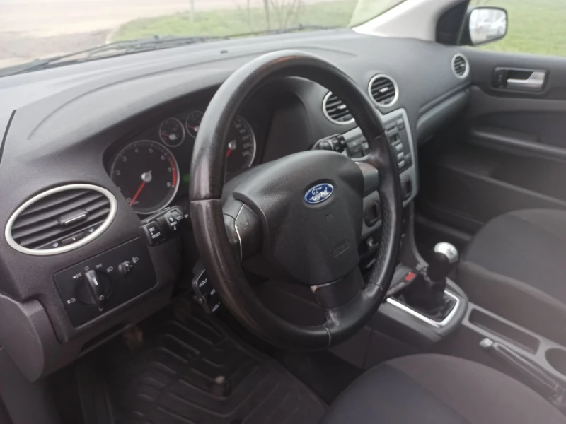 Ford Focus 1.6, снимка 11 - Автомобили и джипове - 53118290