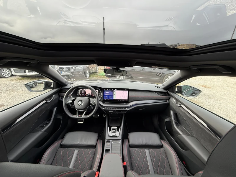 Skoda Octavia 2.0TSI RS* 913km* 5 ГОД. ГАРАНЦИЯ* FULL* ШВЕЙЦАРИЯ, снимка 12 - Автомобили и джипове - 53505717
