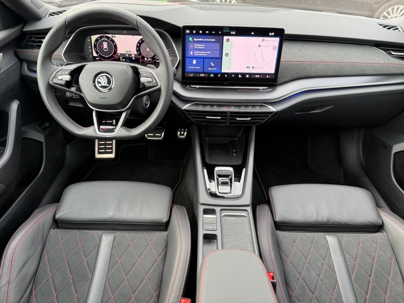 Skoda Octavia 2.0TSI RS* 913km* 5 ГОД. ГАРАНЦИЯ* FULL* ШВЕЙЦАРИЯ, снимка 10 - Автомобили и джипове - 53505717