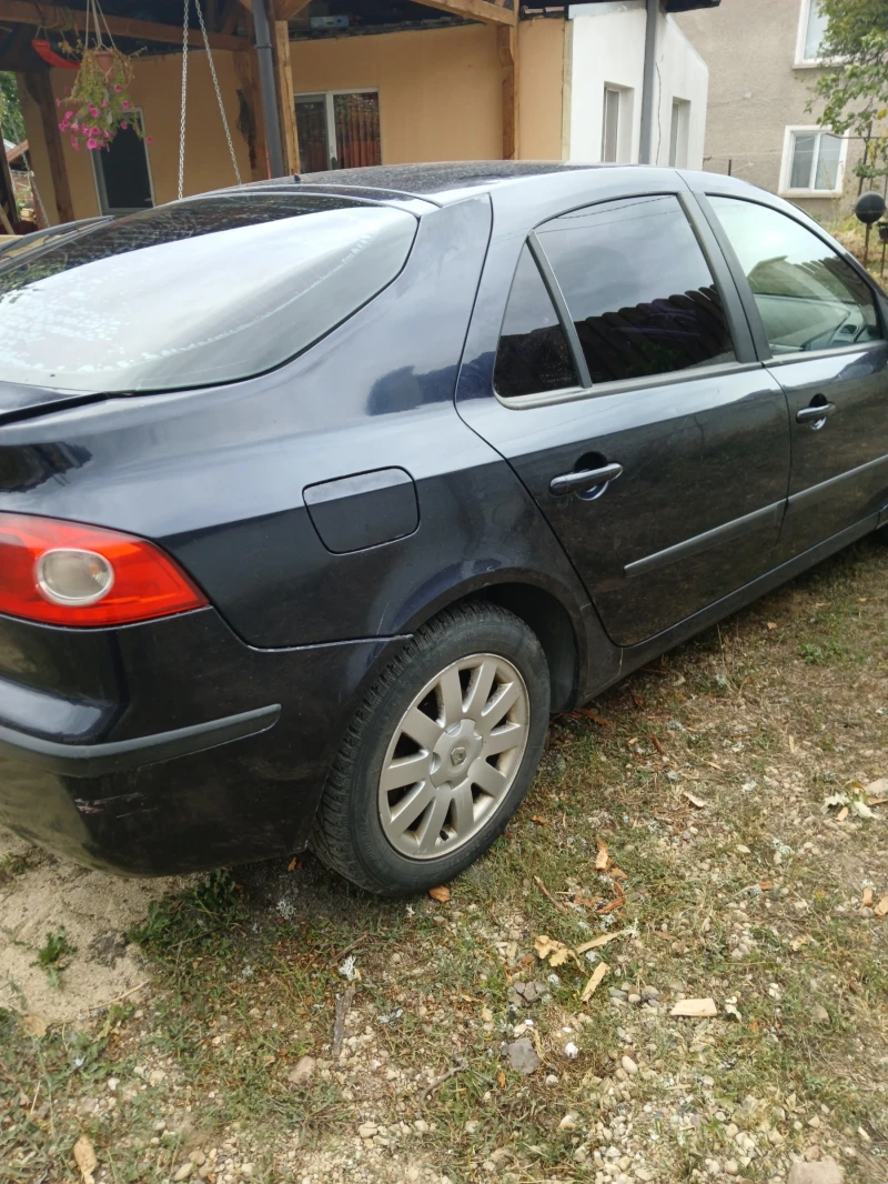 Renault Laguna 2.0i, снимка 5 - Автомобили и джипове - 53568868