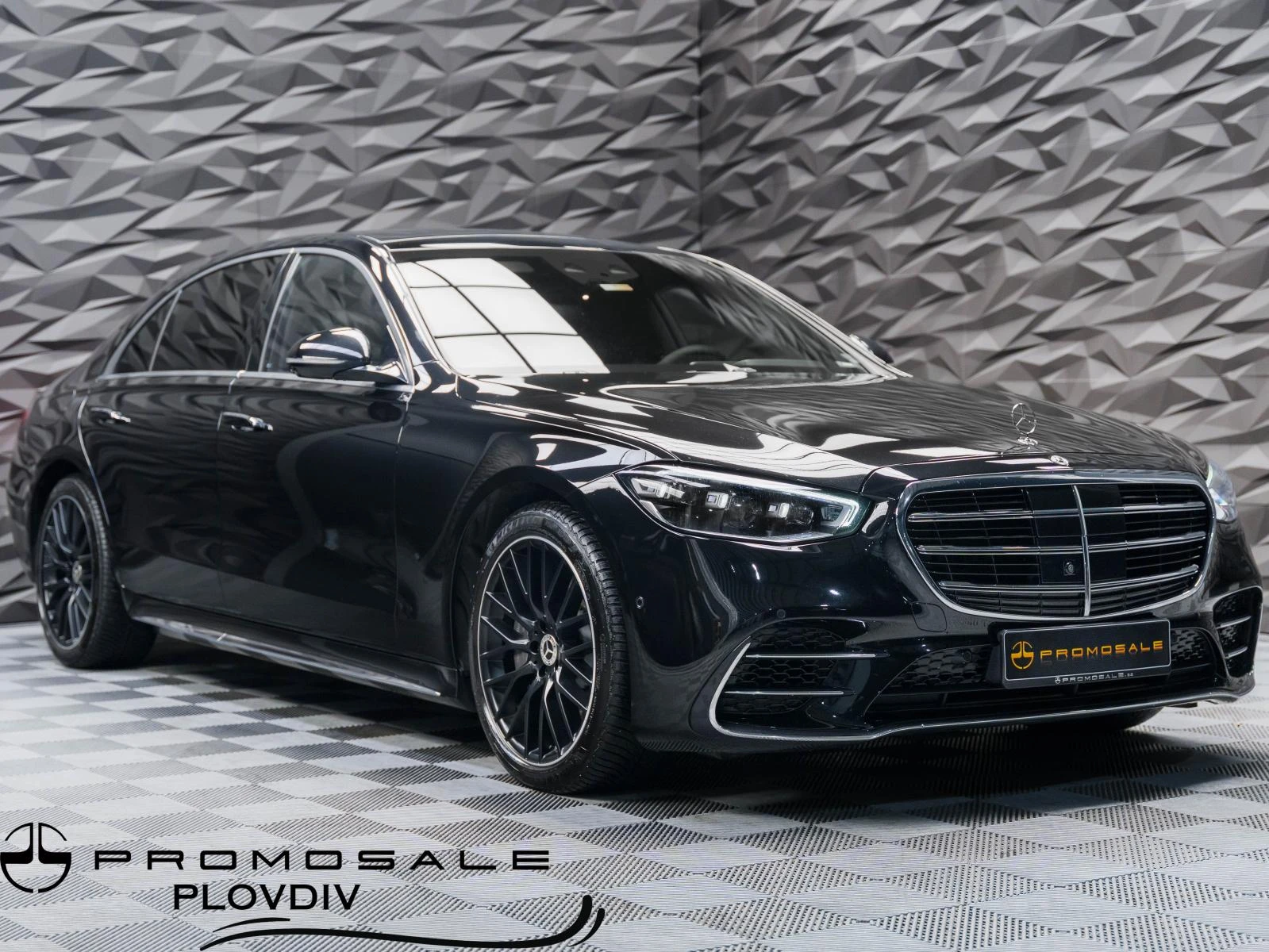 Mercedes-Benz S 580 4MATIC* PANO* HUD* Масаж* Burm* Long* Обдухв* DIGI, снимка 1