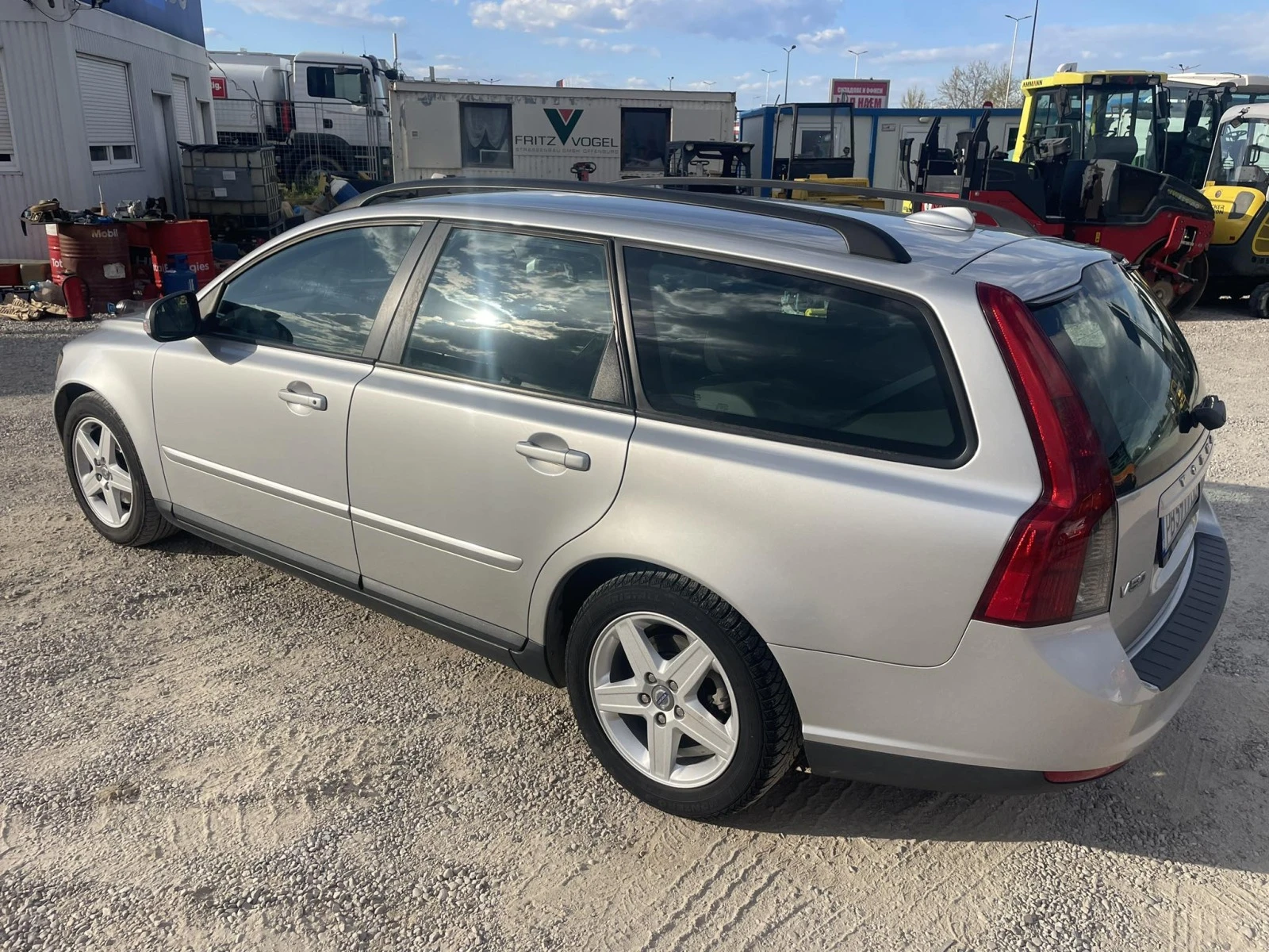 Volvo V50 1.6D - изображение 4