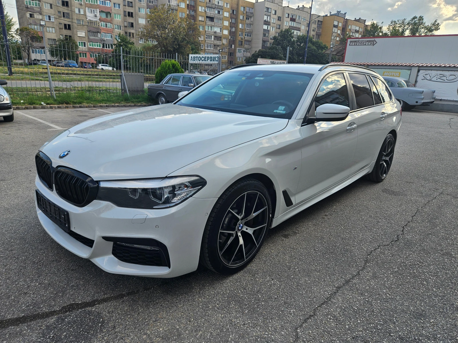 BMW 530 d/xDrive/M-Sport - [1] 