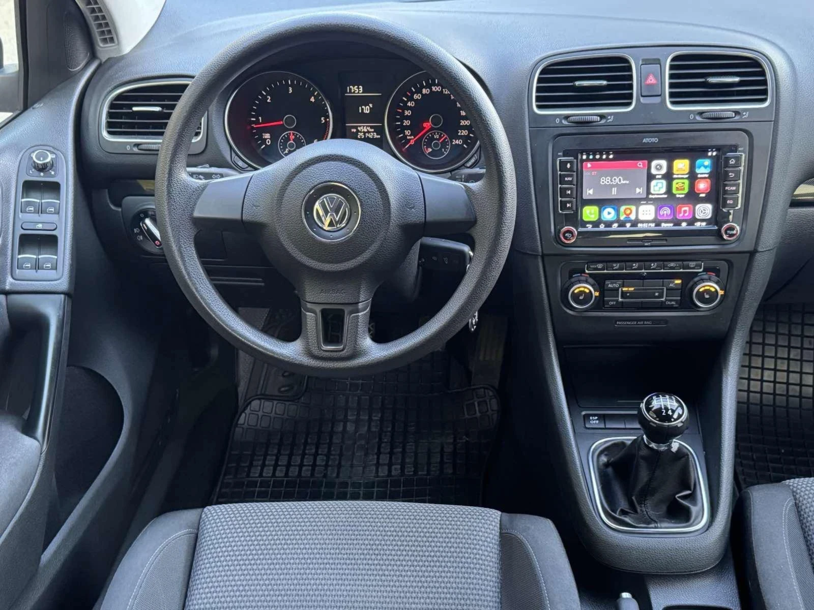 VW Golf  - изображение 10