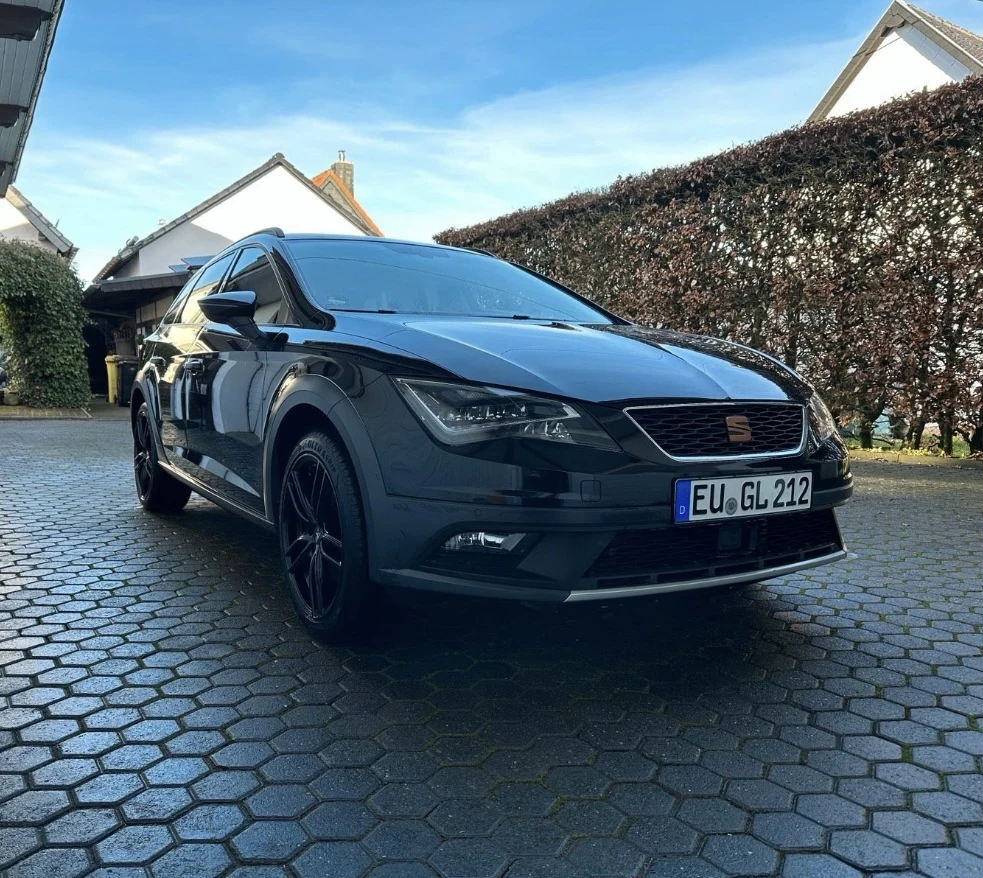 Seat Leon ST X-perience, 4drive, LED, DSG, Pano, Alcantara - изображение 2