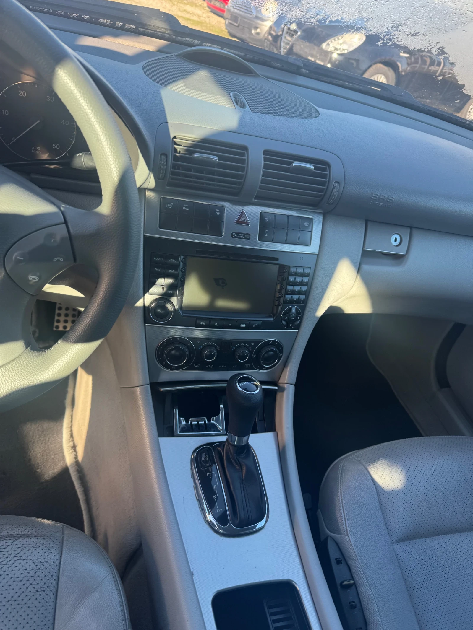 Mercedes-Benz C 220 2.2 Италия - изображение 6