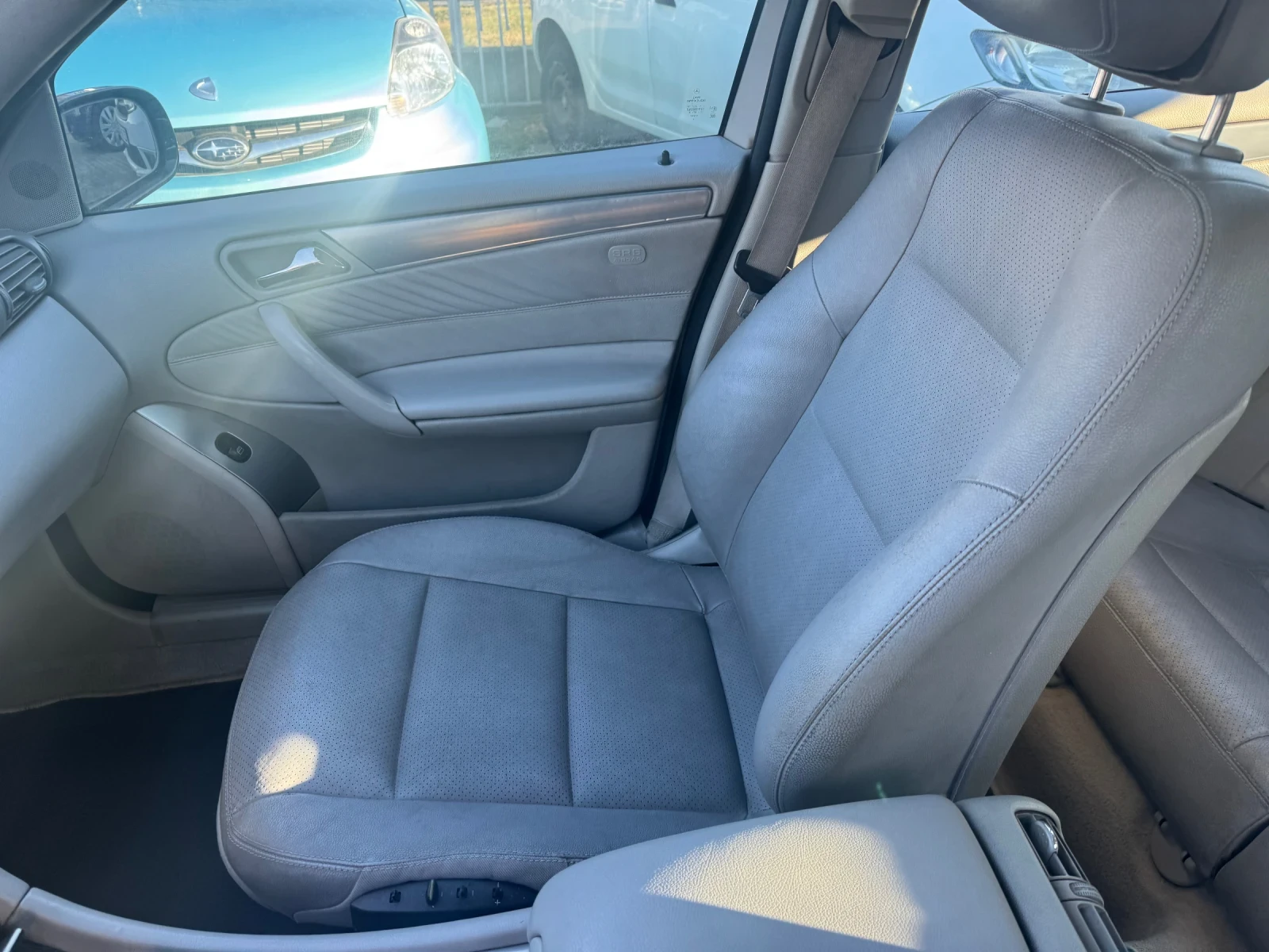Mercedes-Benz C 220 2.2 Италия - изображение 7