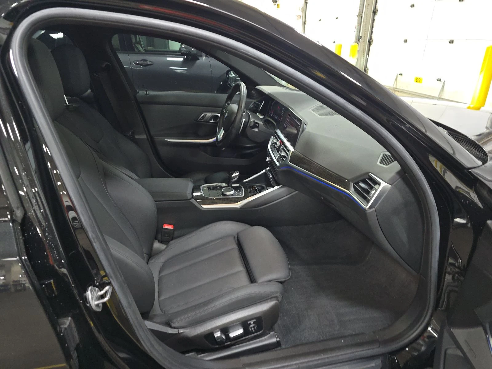 BMW 330 DISTRONIC, HEAD UP, AMBIENT, H/K, LANEASSIST, REM. | Mobile.bg   13