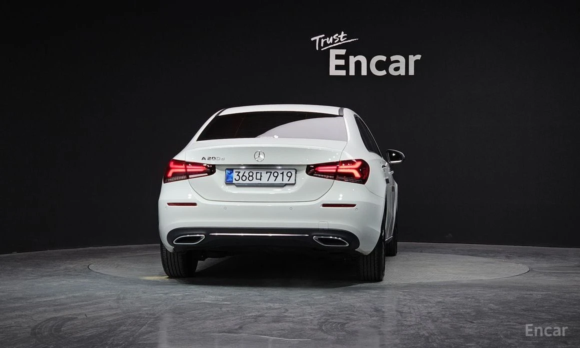 Mercedes-Benz A 200  - изображение 4